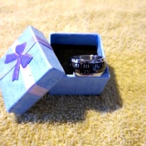 Size 9 Roman Numeral Spinner Ring